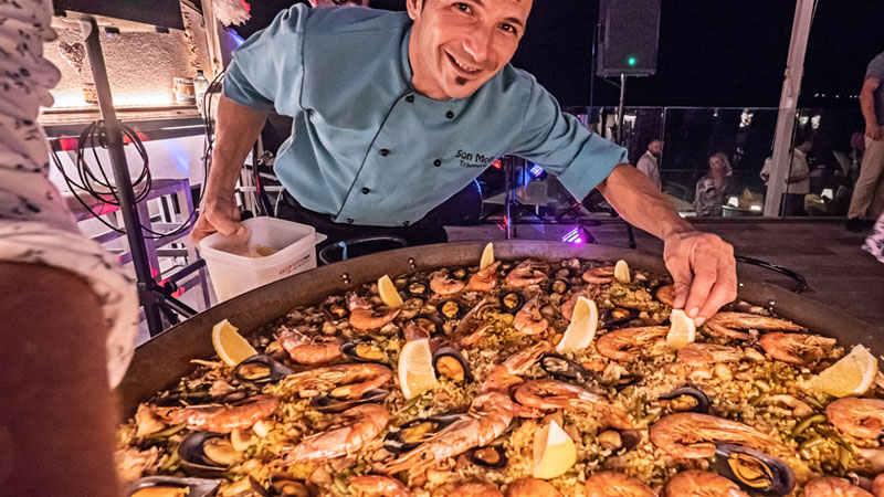 paella showcooking bei einer Hochzeit auf Mallorca